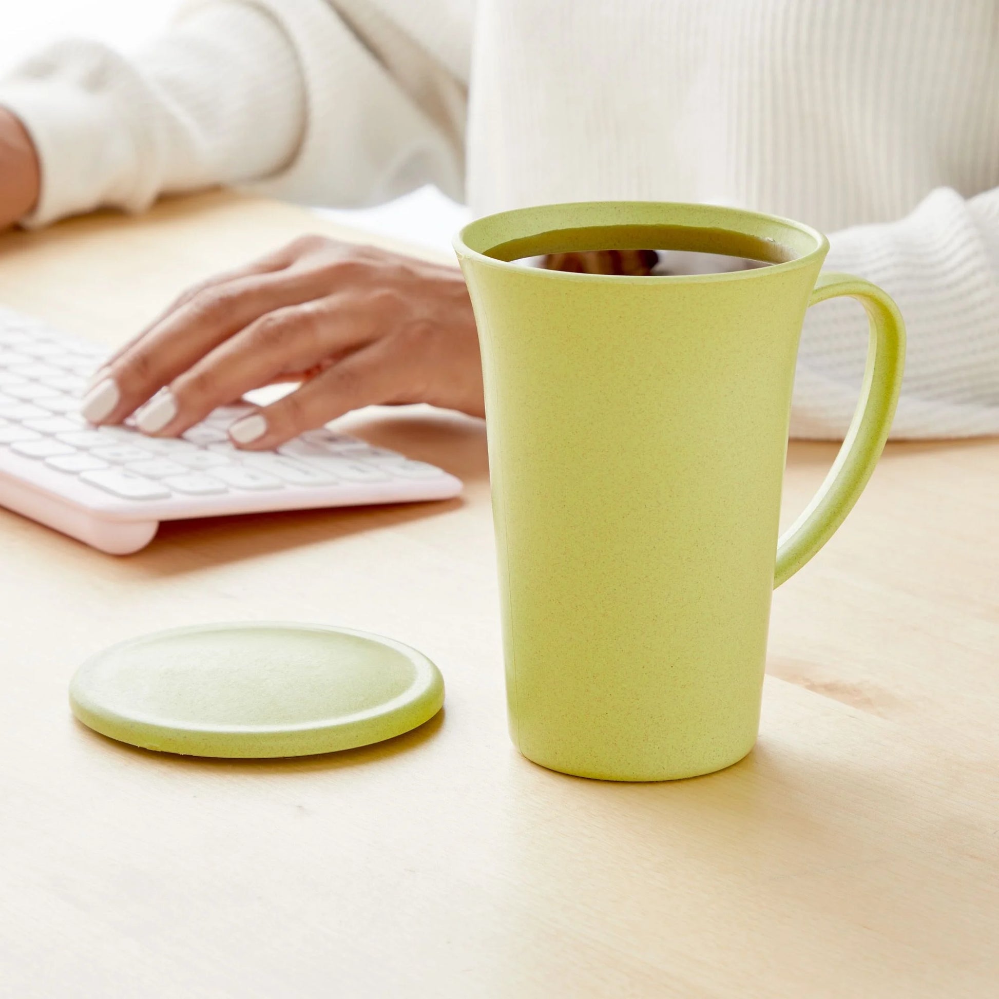 6 Pack Wheat Straw Mugs with Handles, Lids, Unbreakable Coffee Cups, Microwave and Dishwasher Safe (3 Colors, 15 Oz)