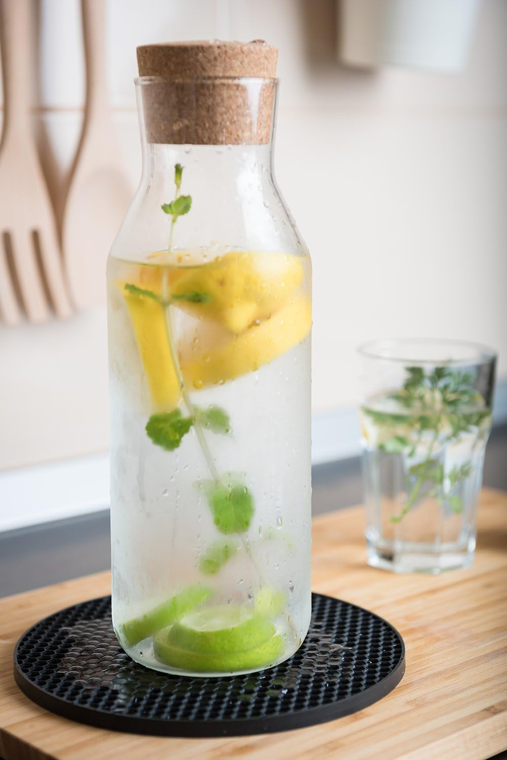 Silicone Pot Holders and Trivet Mats Heat Resistant to 440°F to Protect Your Table and Countertop Contains 4 Pieces Squared